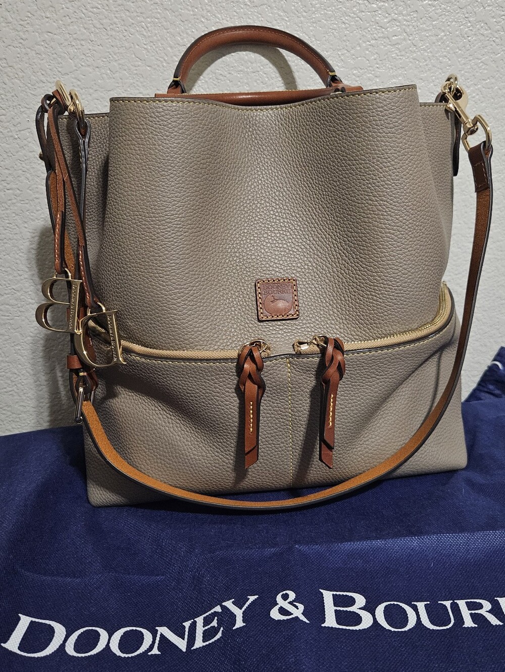 Dooney & Bourke  Pebble Grain Dawson